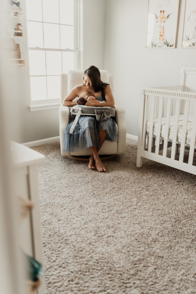mother and newborn lifestyle session Myrtle Beach
